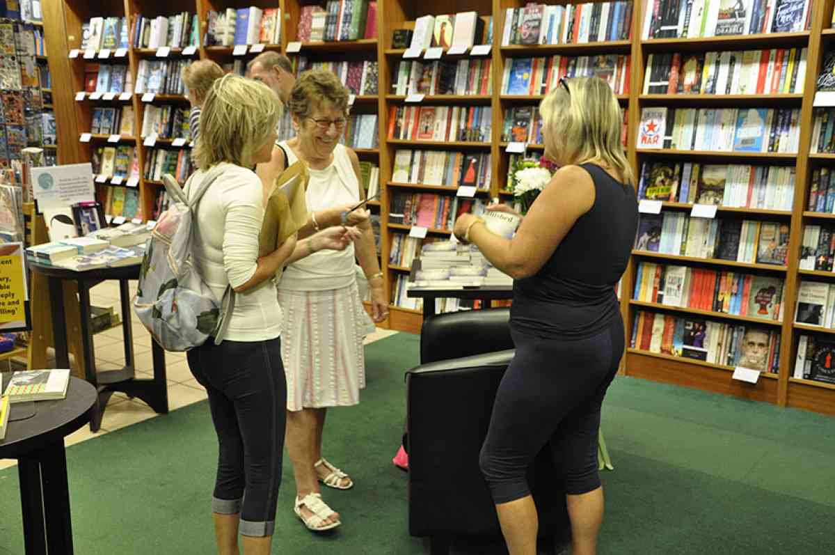 gillian-lock-book-signing-at-waterstones