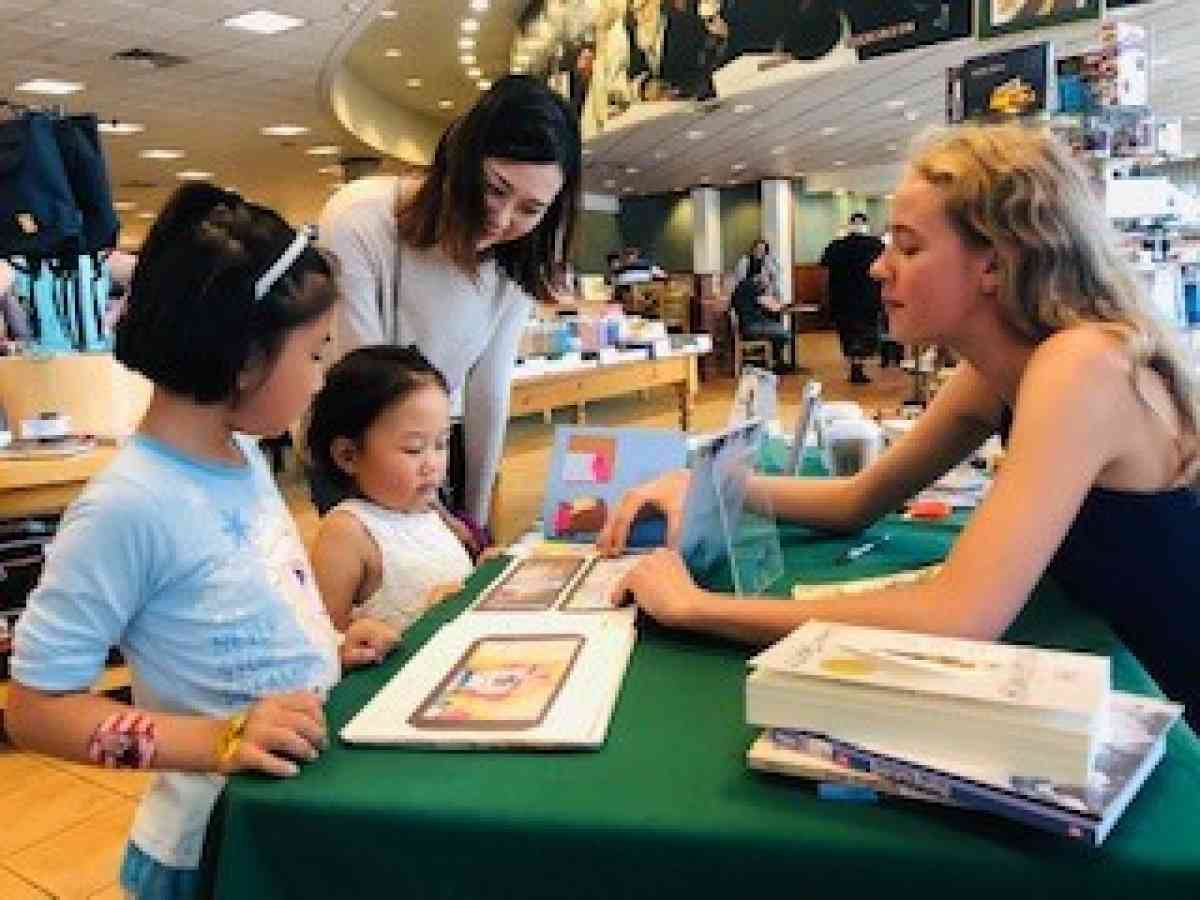 The-Gift-Victoria-Pajkowski-Book-Signing-Event-at-Barnes-and-Noble-Bookstore-Austin-Macauley-Publishers